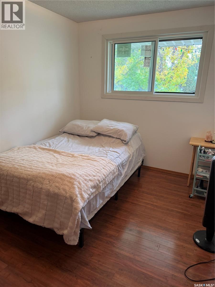 1609 Warren AVENUE — photo 9