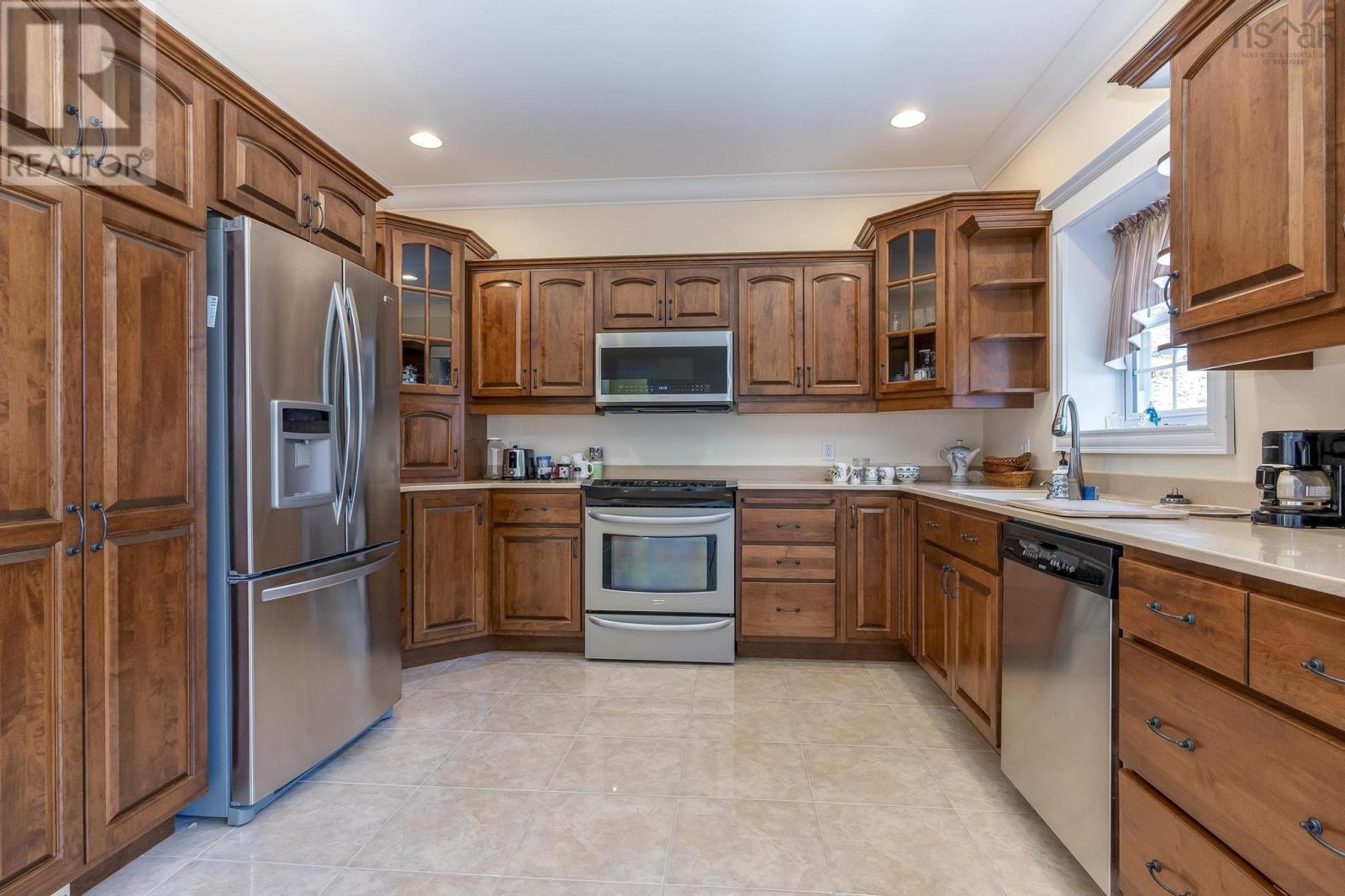 Property 38 of 49 of 103 Oakwood Drive