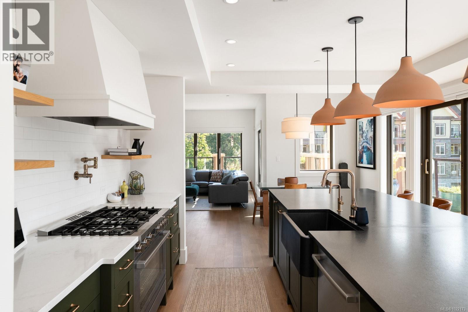 416 1335 Bear Mountain Pkwy, Langford