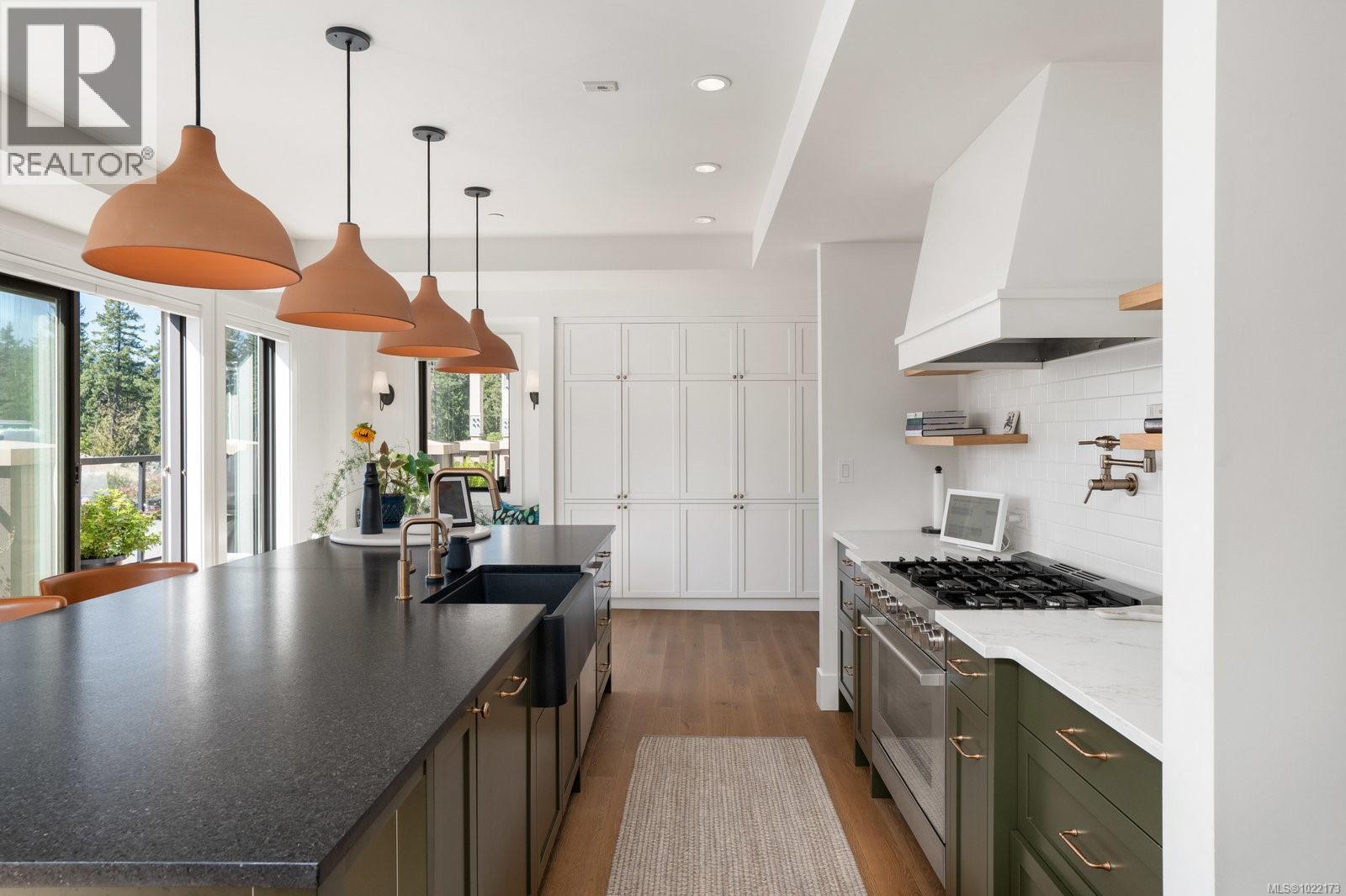 416 1335 Bear Mountain Pkwy, Langford