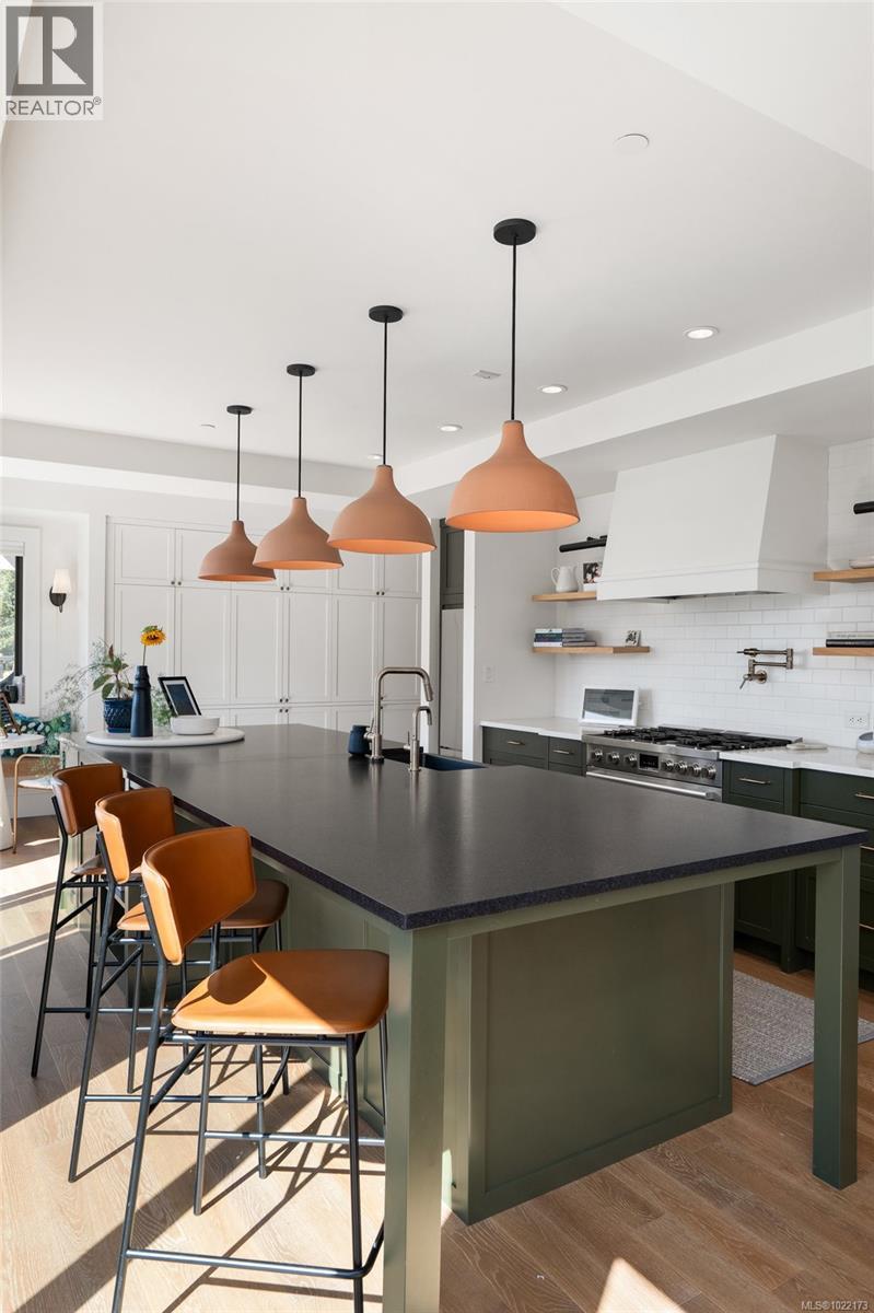 416 1335 Bear Mountain Pkwy, Langford