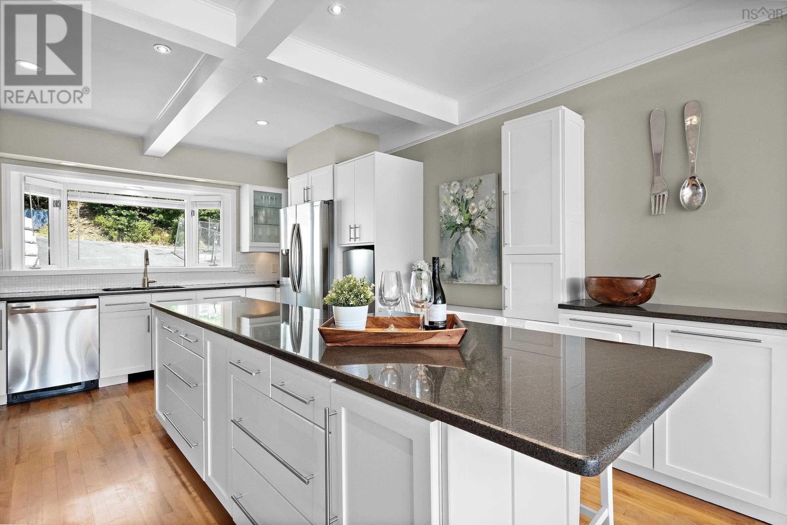 Property 39 of 46 of 1084 Ridgewood Drive