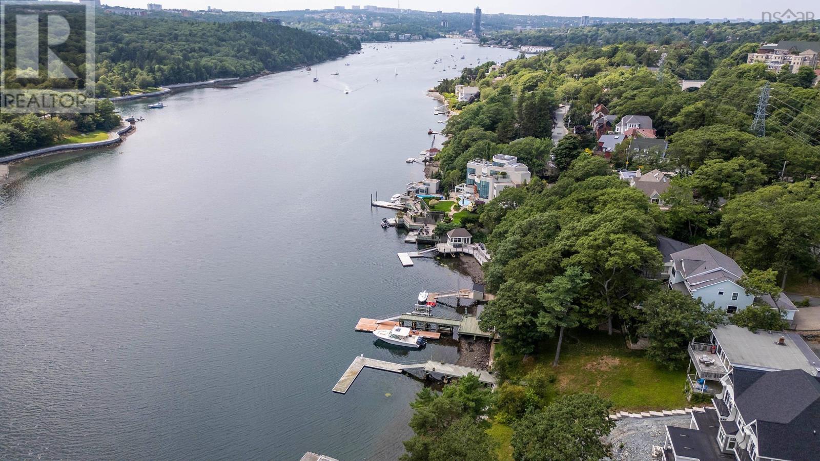 Property 3 of 46 of 1084 Ridgewood Drive