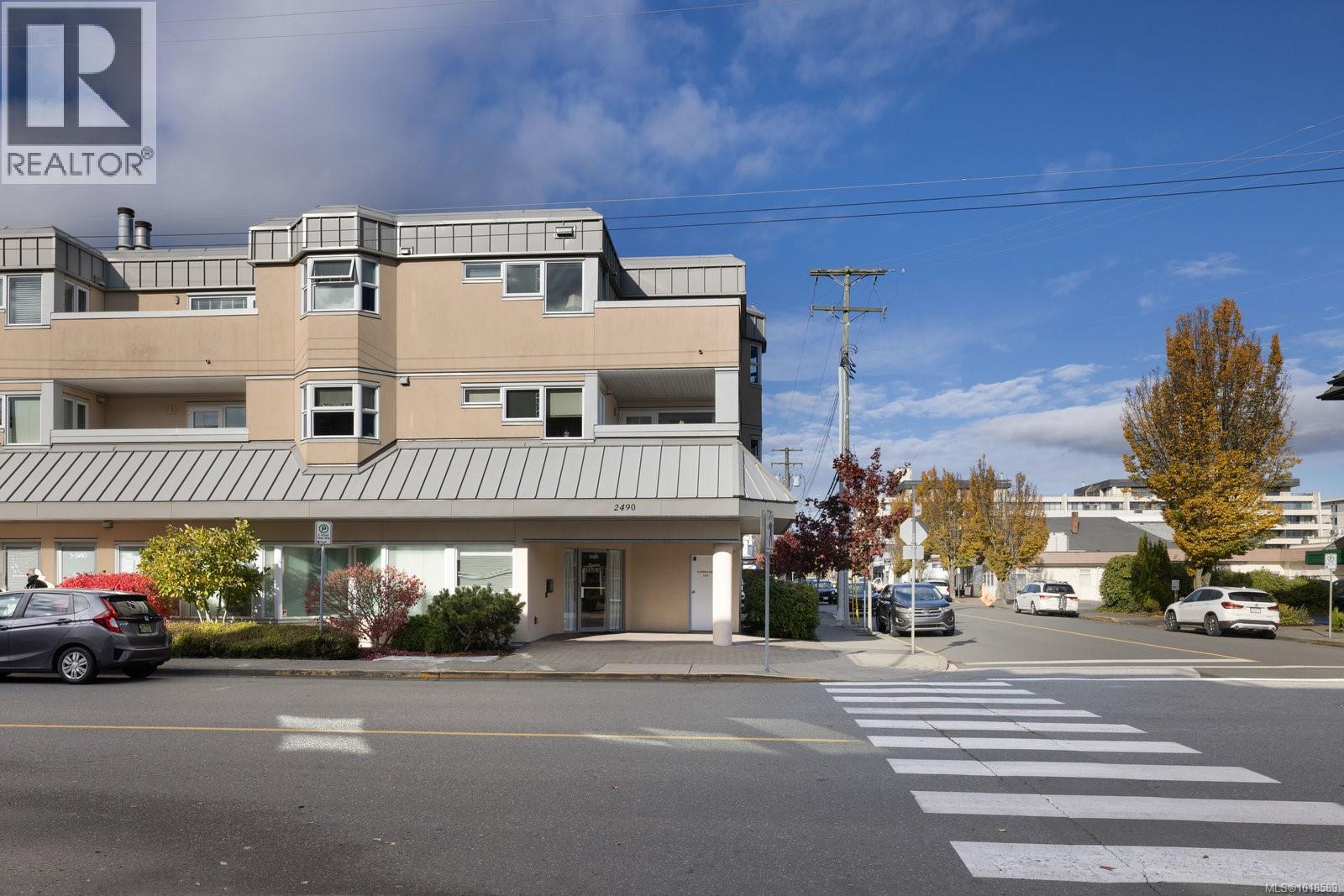 204 2490 Bevan Avenue, Sidney