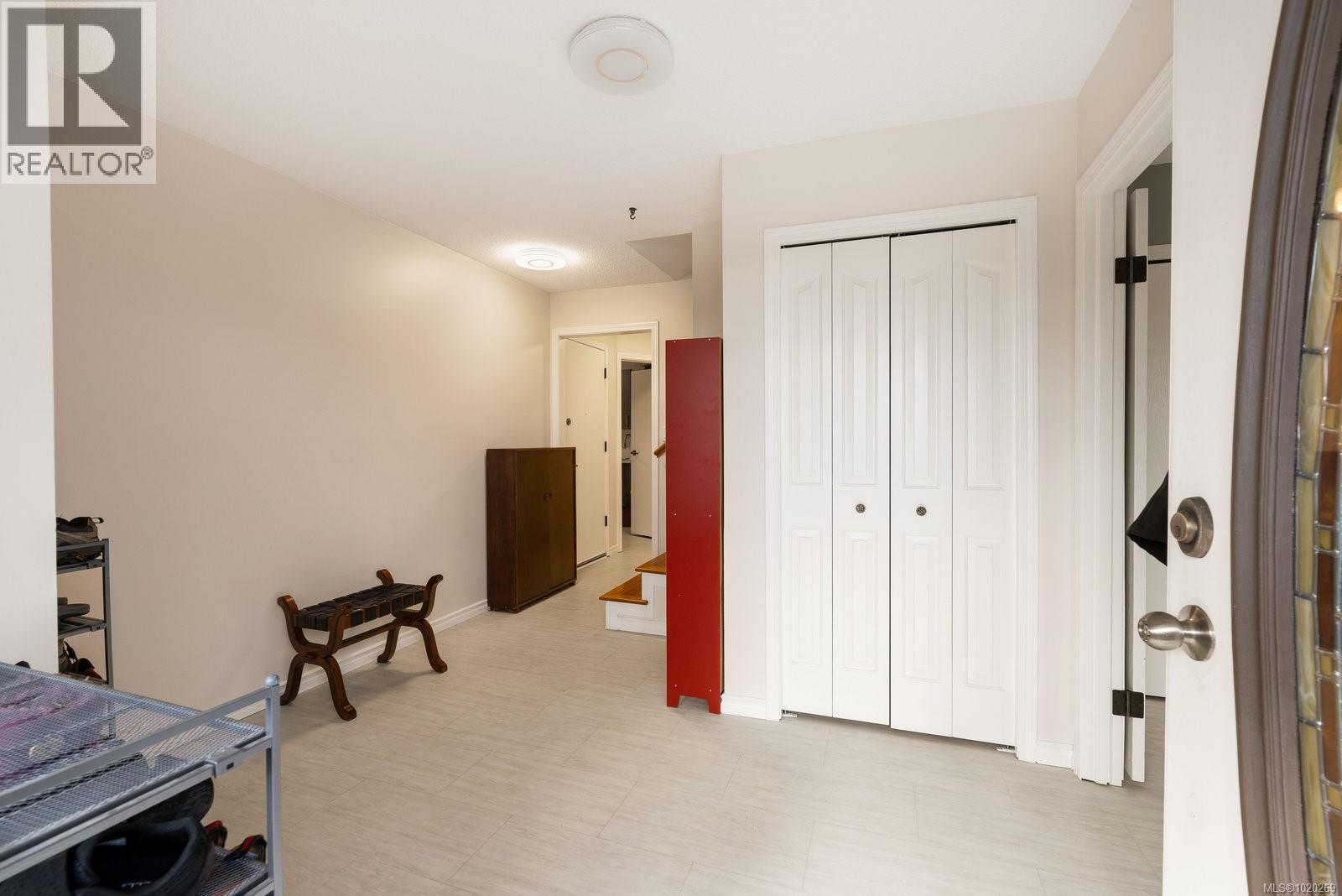 3955 Nelthorpe St, Saanich