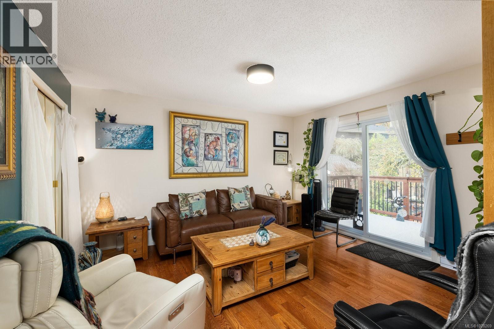 3955 Nelthorpe St, Saanich