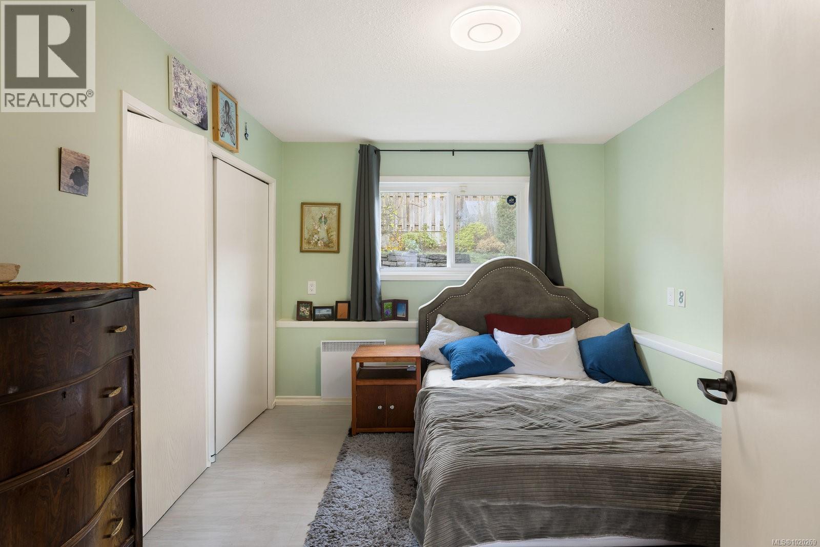 3955 Nelthorpe St, Saanich