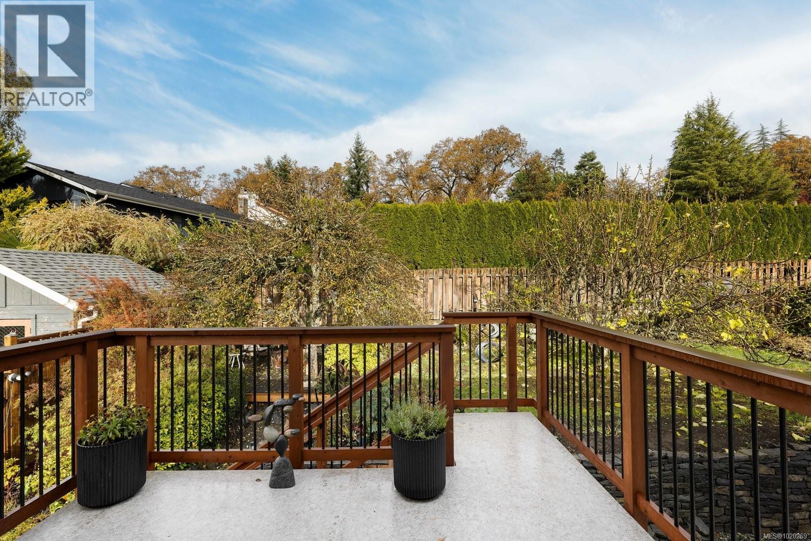 3955 Nelthorpe St, Saanich