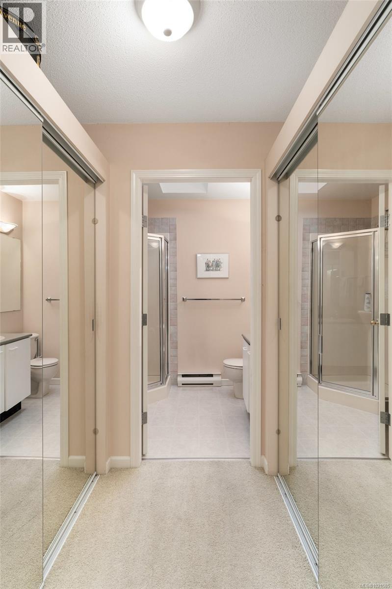 5 1356 Slater St, Saanich