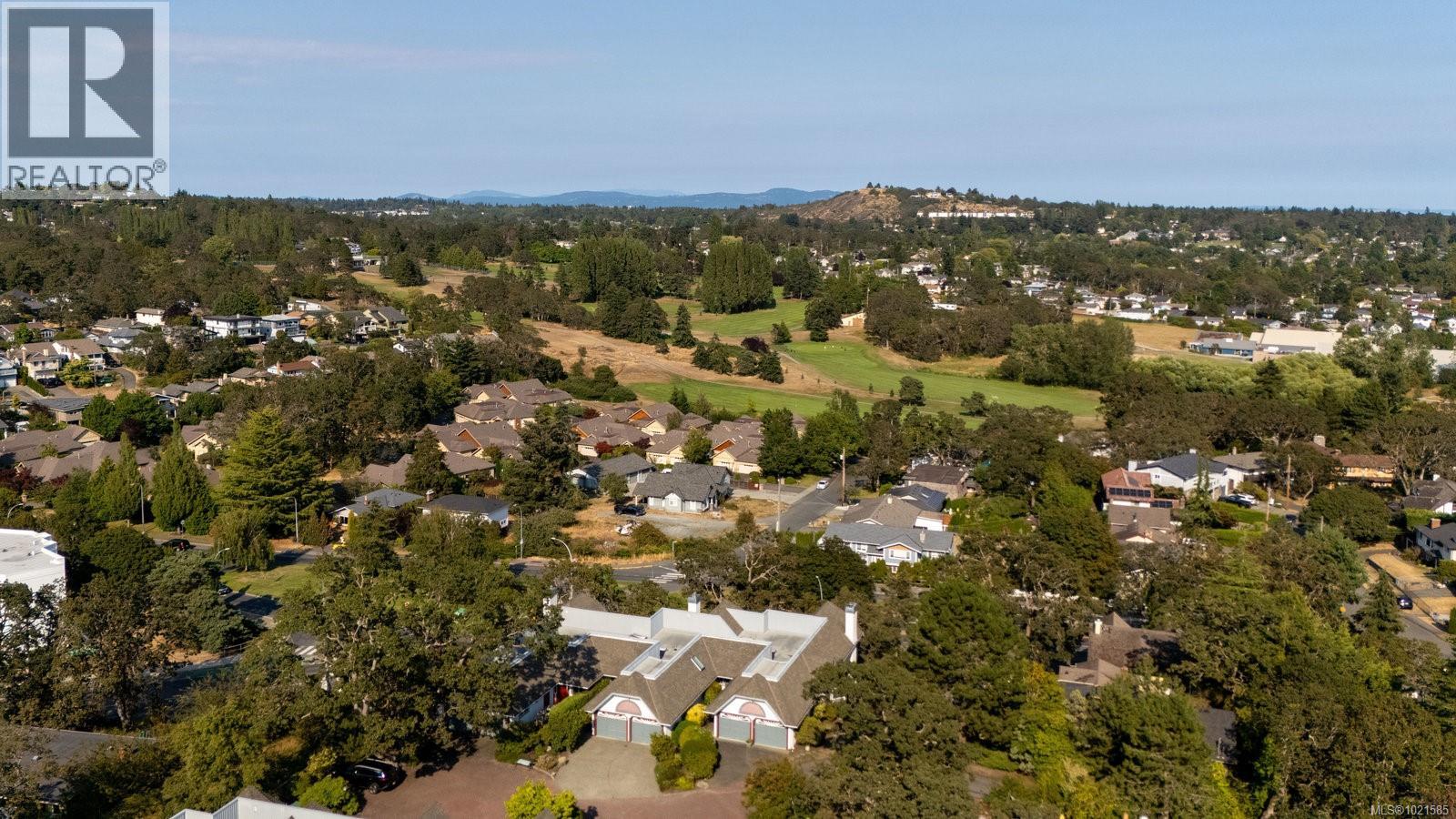 5 1356 Slater St, Saanich