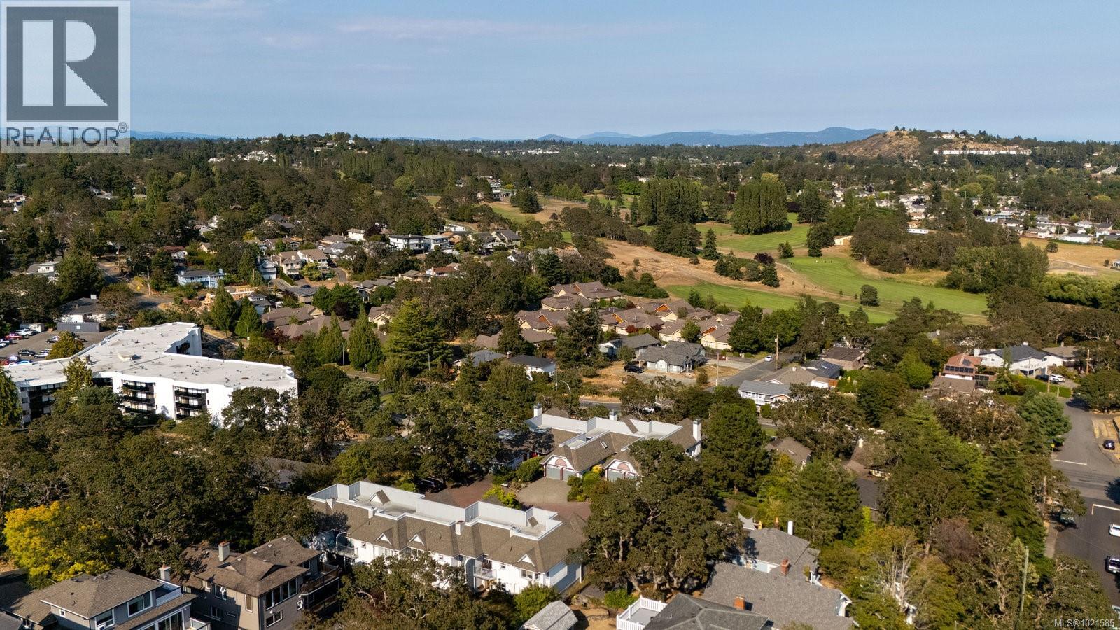 5 1356 Slater St, Saanich