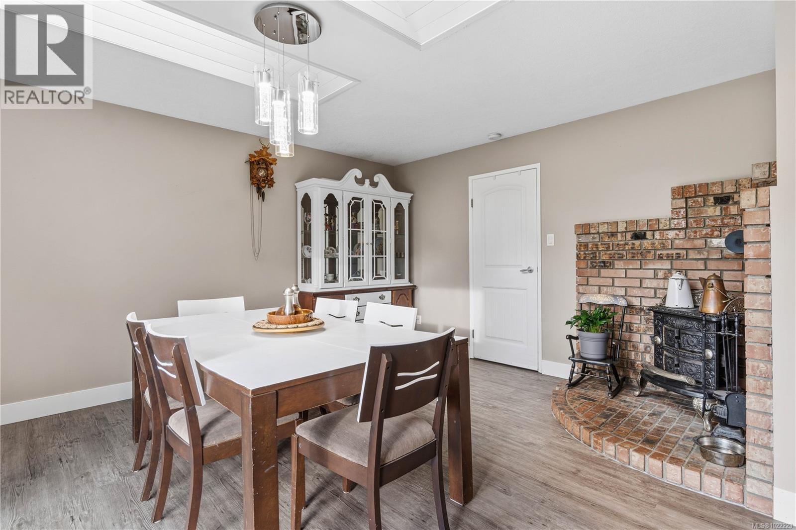 750 Bradbury Ave, Parksville