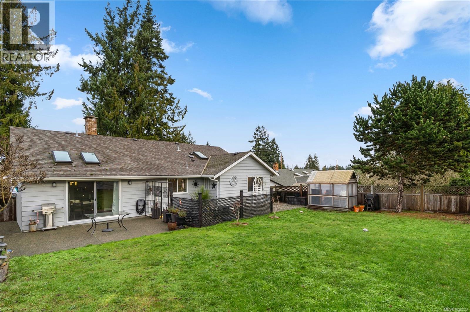 750 Bradbury Ave, Parksville