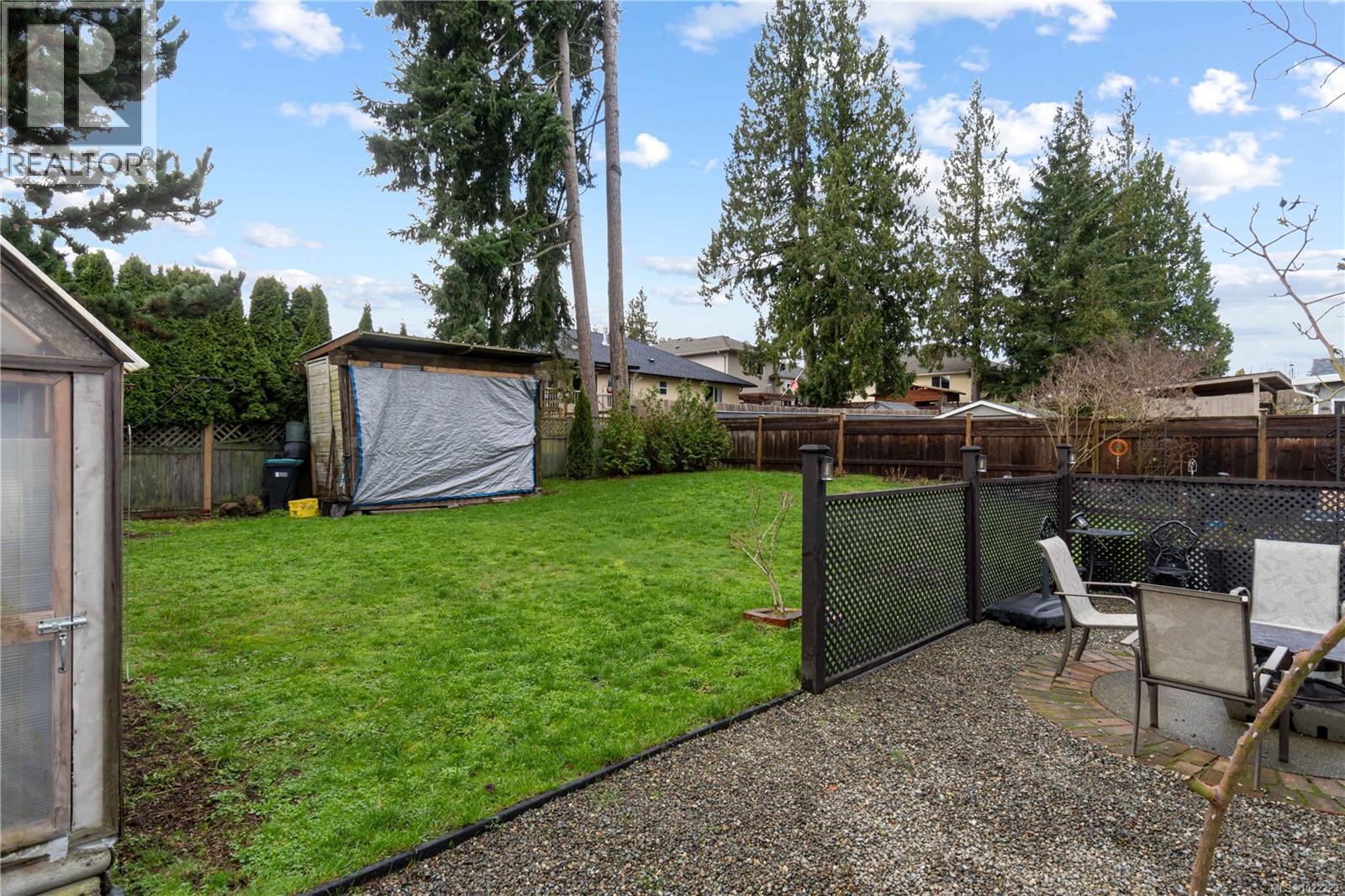 750 Bradbury Ave, Parksville