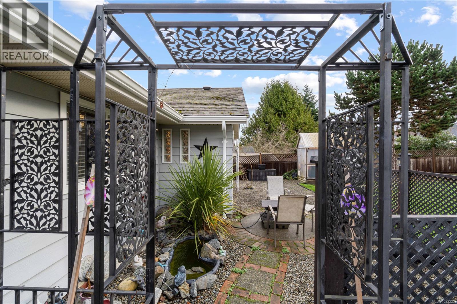 750 Bradbury Ave, Parksville