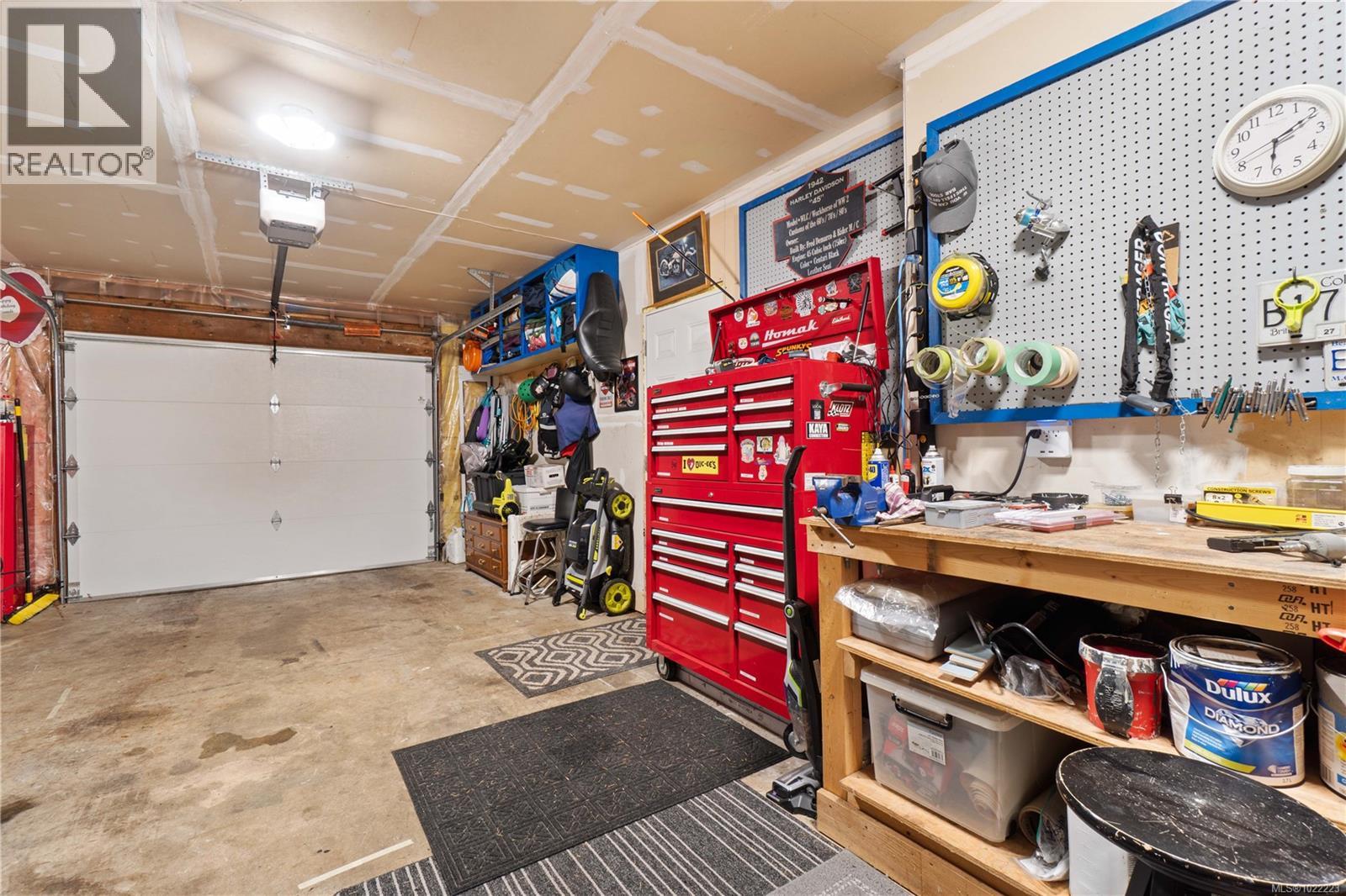 750 Bradbury Ave, Parksville