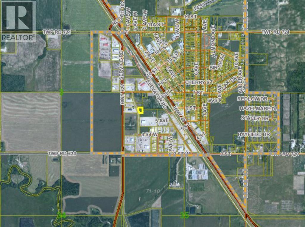 590 7 Avenue W - Photo 2 of 9, Beaverlodge, Alberta