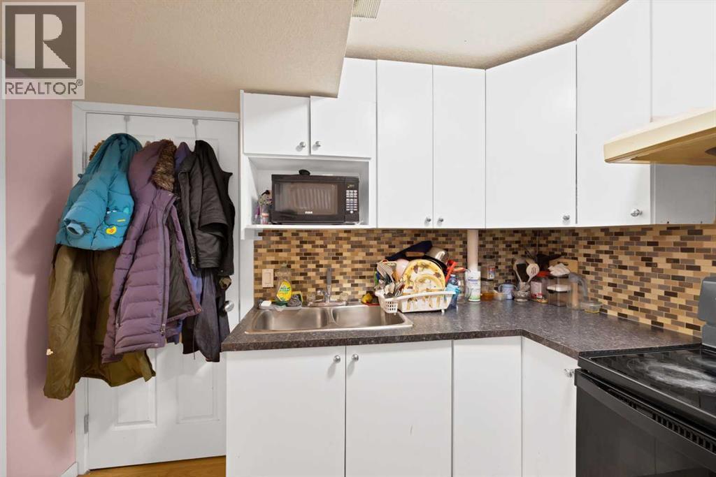 Single Family House for Sale in  Martha