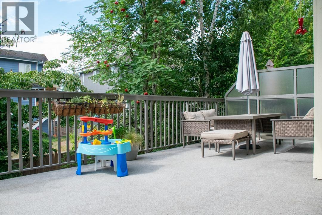 2 40632 GOVERNMENT ROAD, Squamish