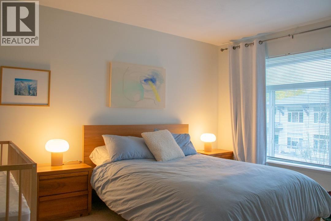 2 40632 GOVERNMENT ROAD, Squamish