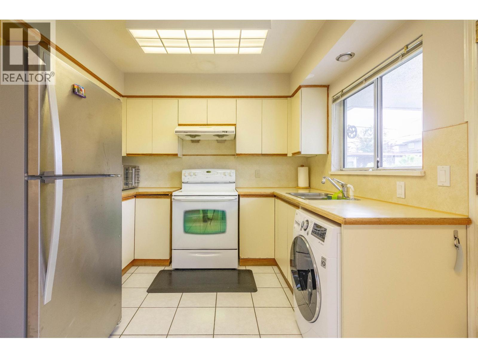 4810 FAIRLAWN DRIVE, Burnaby