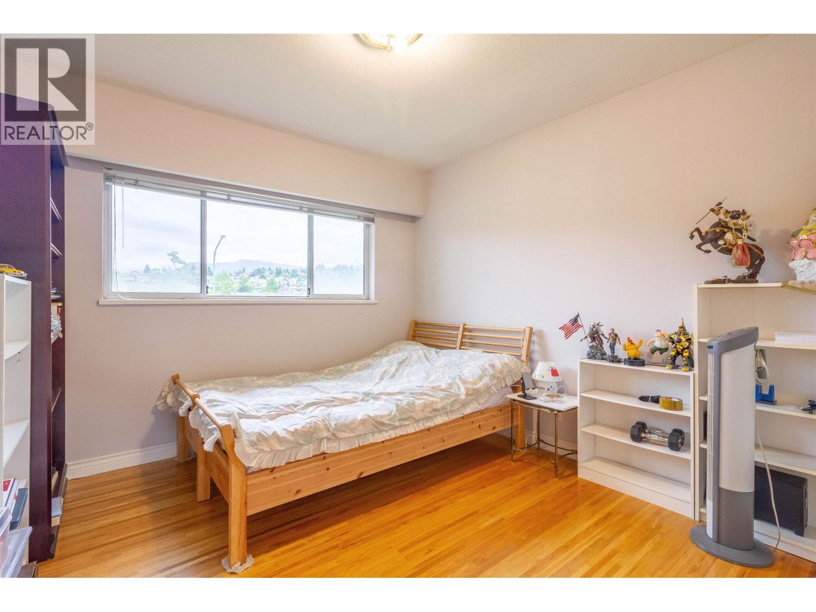 4810 FAIRLAWN DRIVE, Burnaby