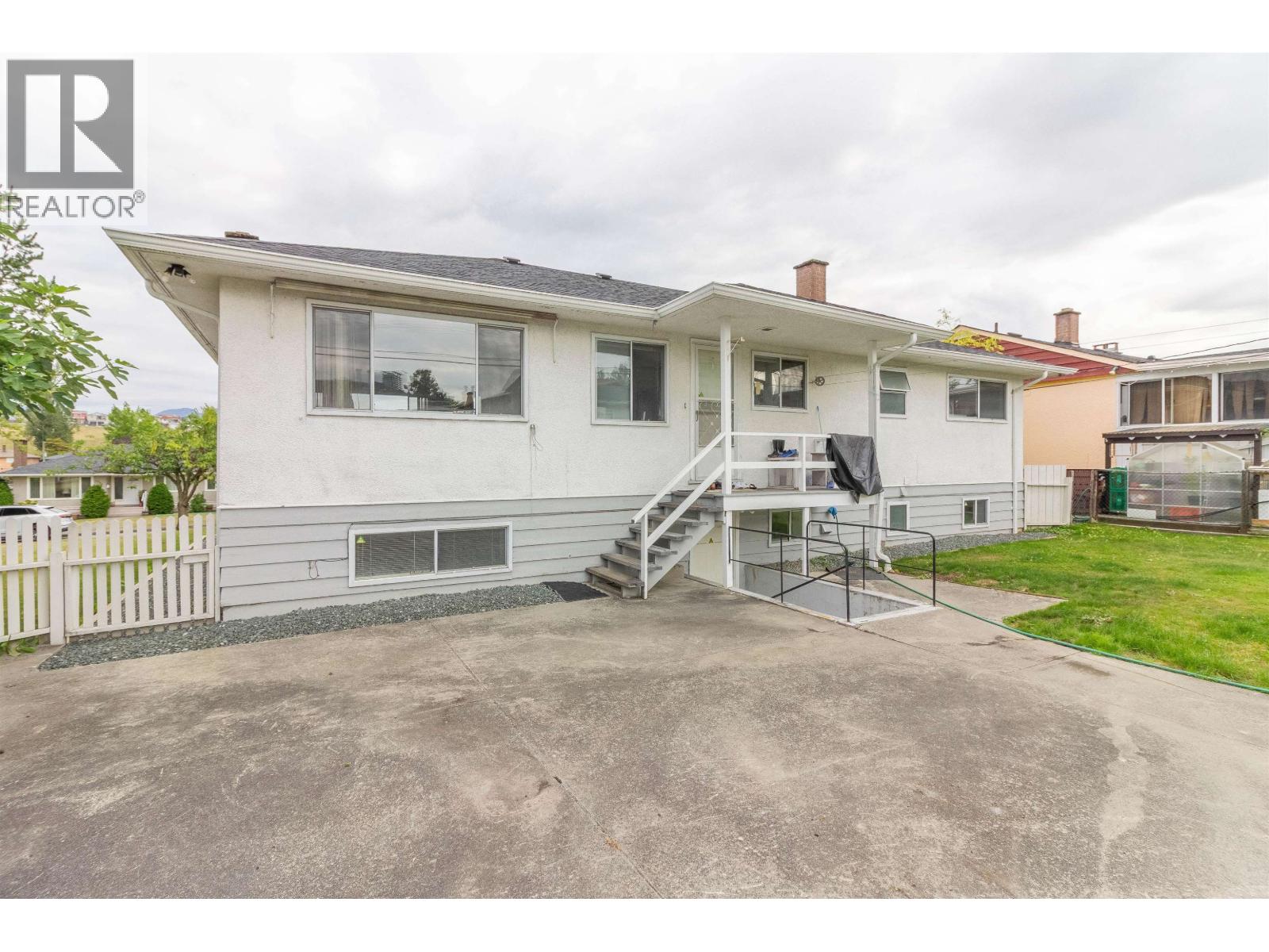 4810 FAIRLAWN DRIVE, Burnaby