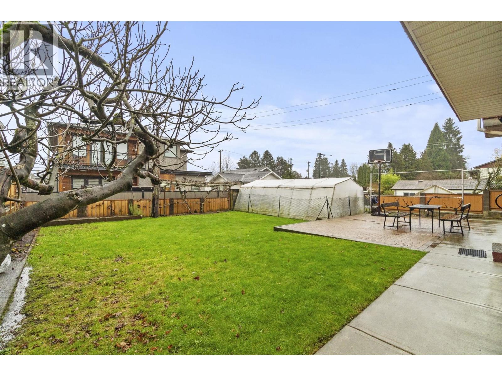 920 GROVE AVENUE, Burnaby