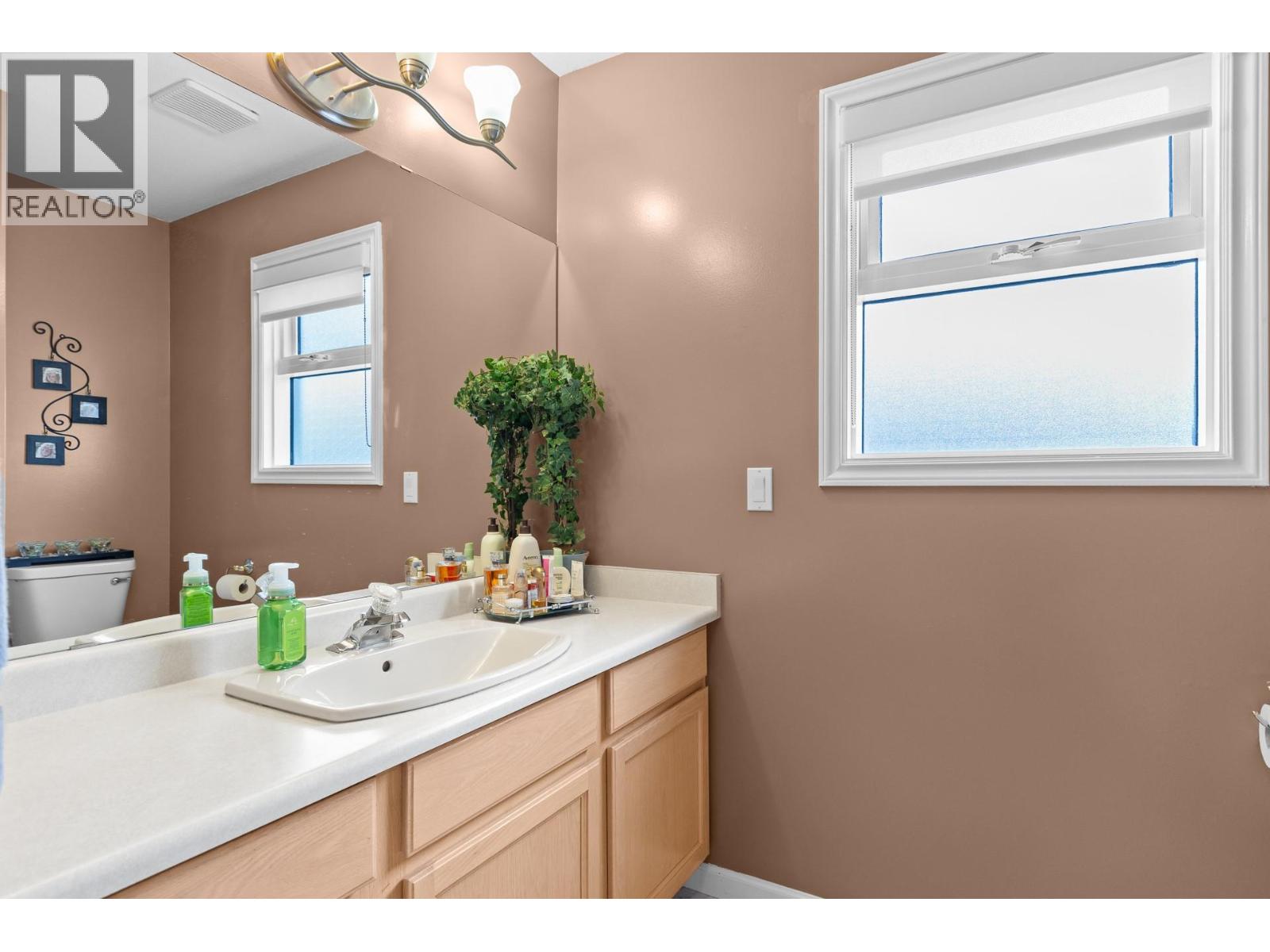  833 Springwood Court, Kelowna