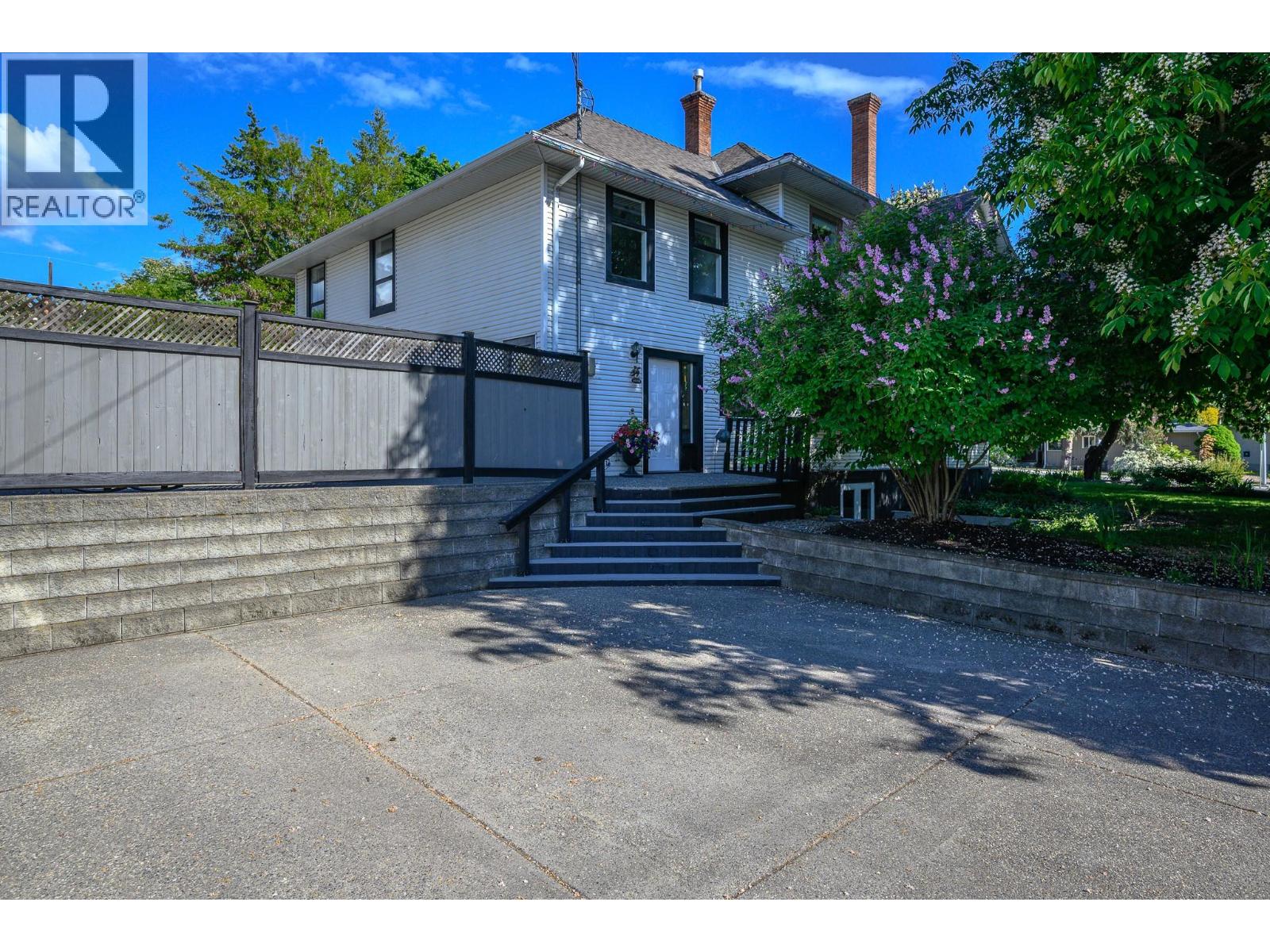 1805 32 Avenue, Vernon