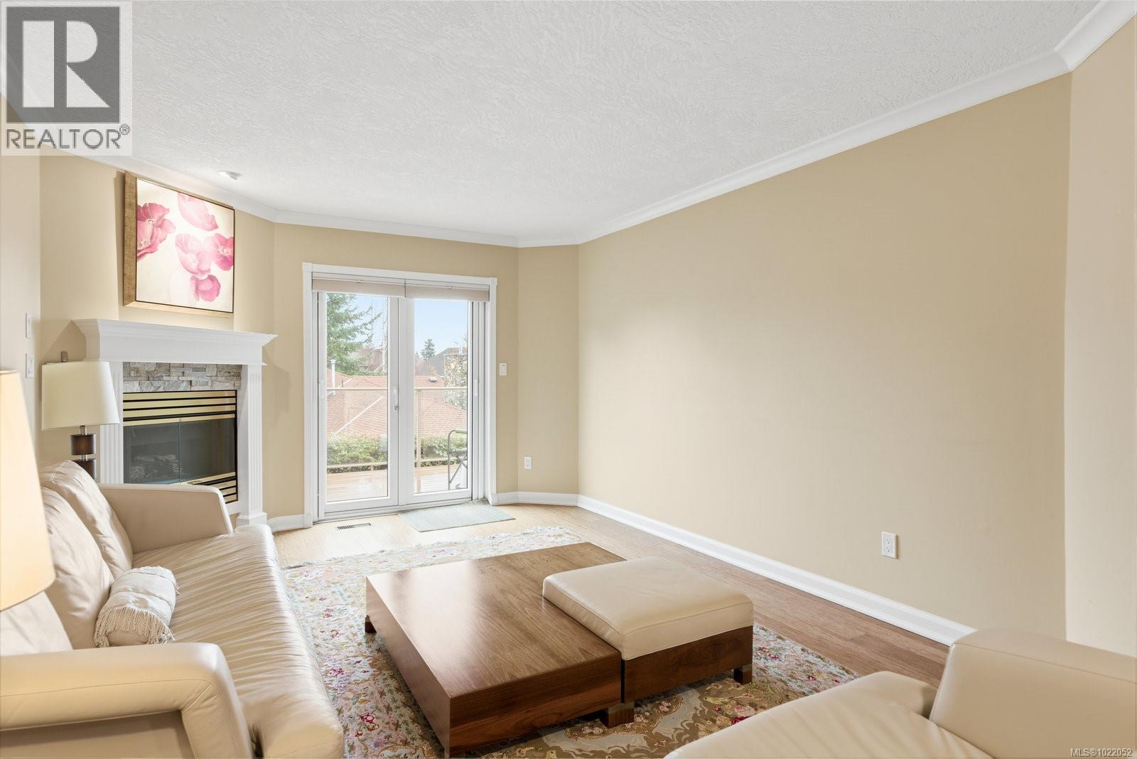 8 500 Marsett Pl, Saanich