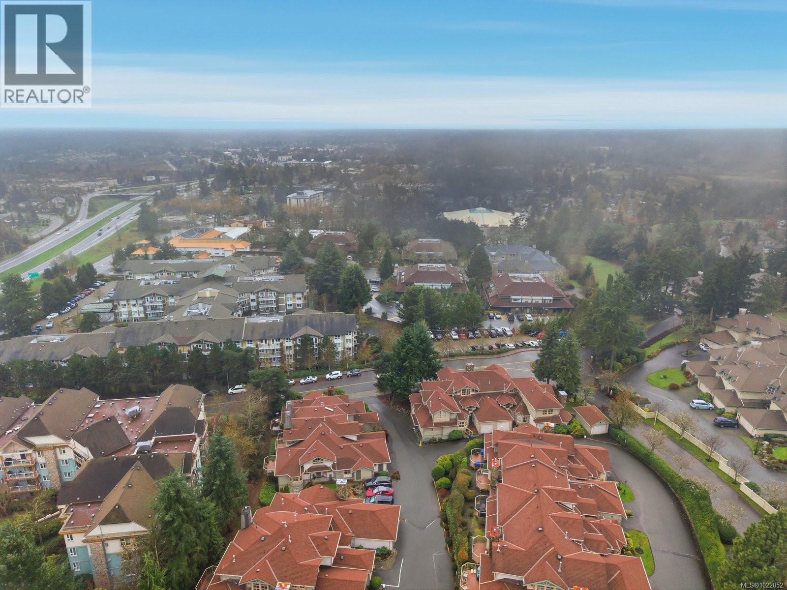 8 500 Marsett Pl, Saanich