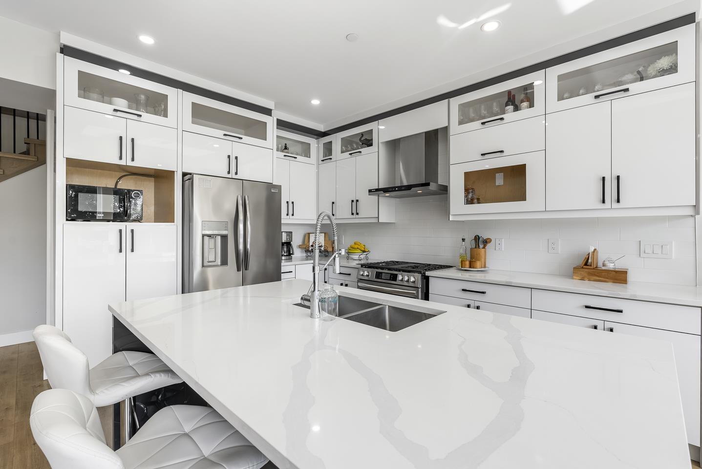 34008 BARKER COURT, Mission