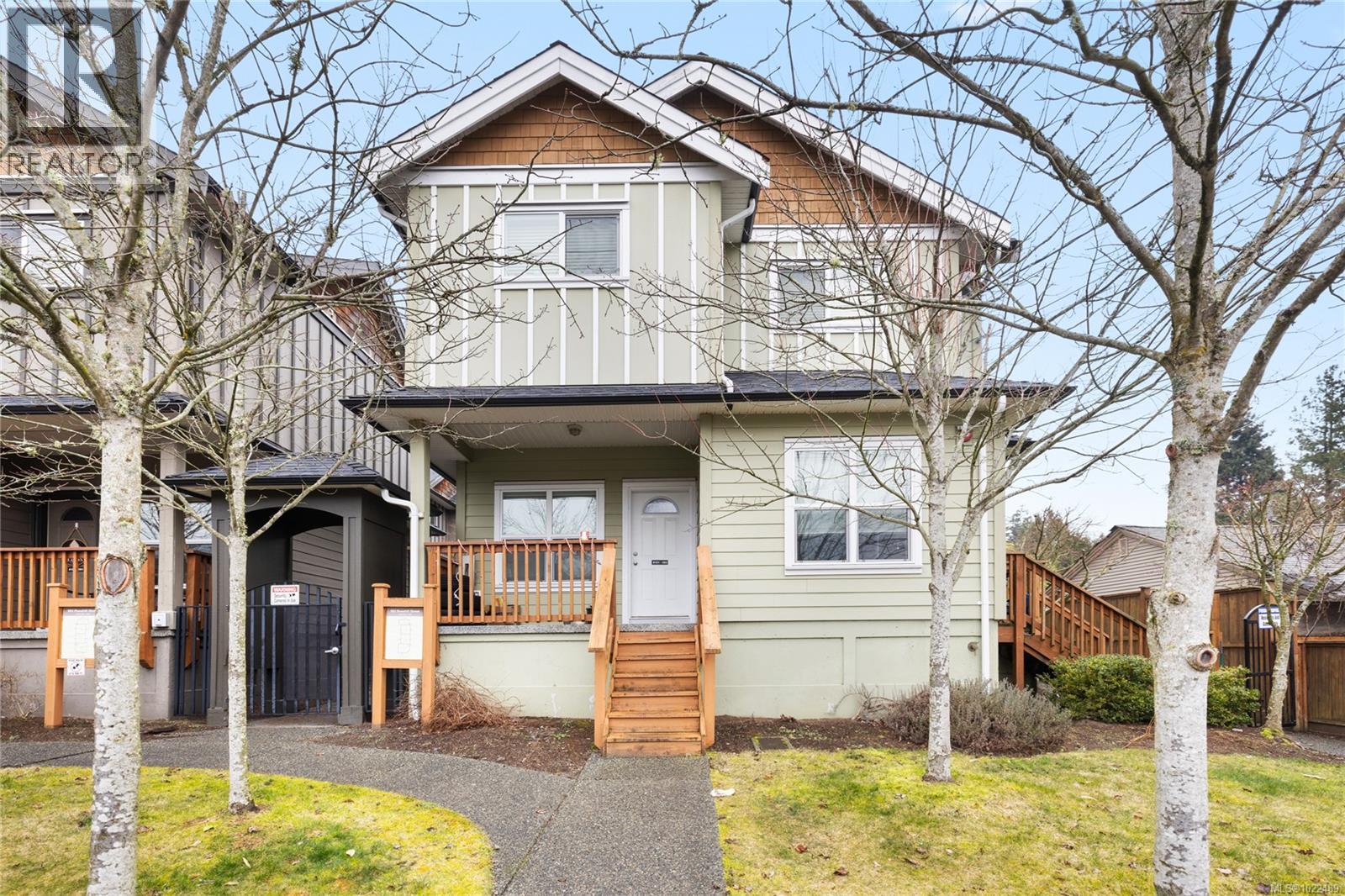 102 582 Rosehill St, Nanaimo