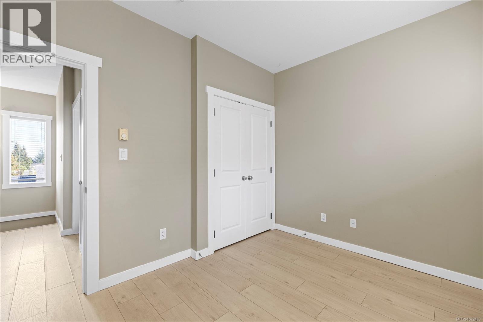 102 582 Rosehill St, Nanaimo