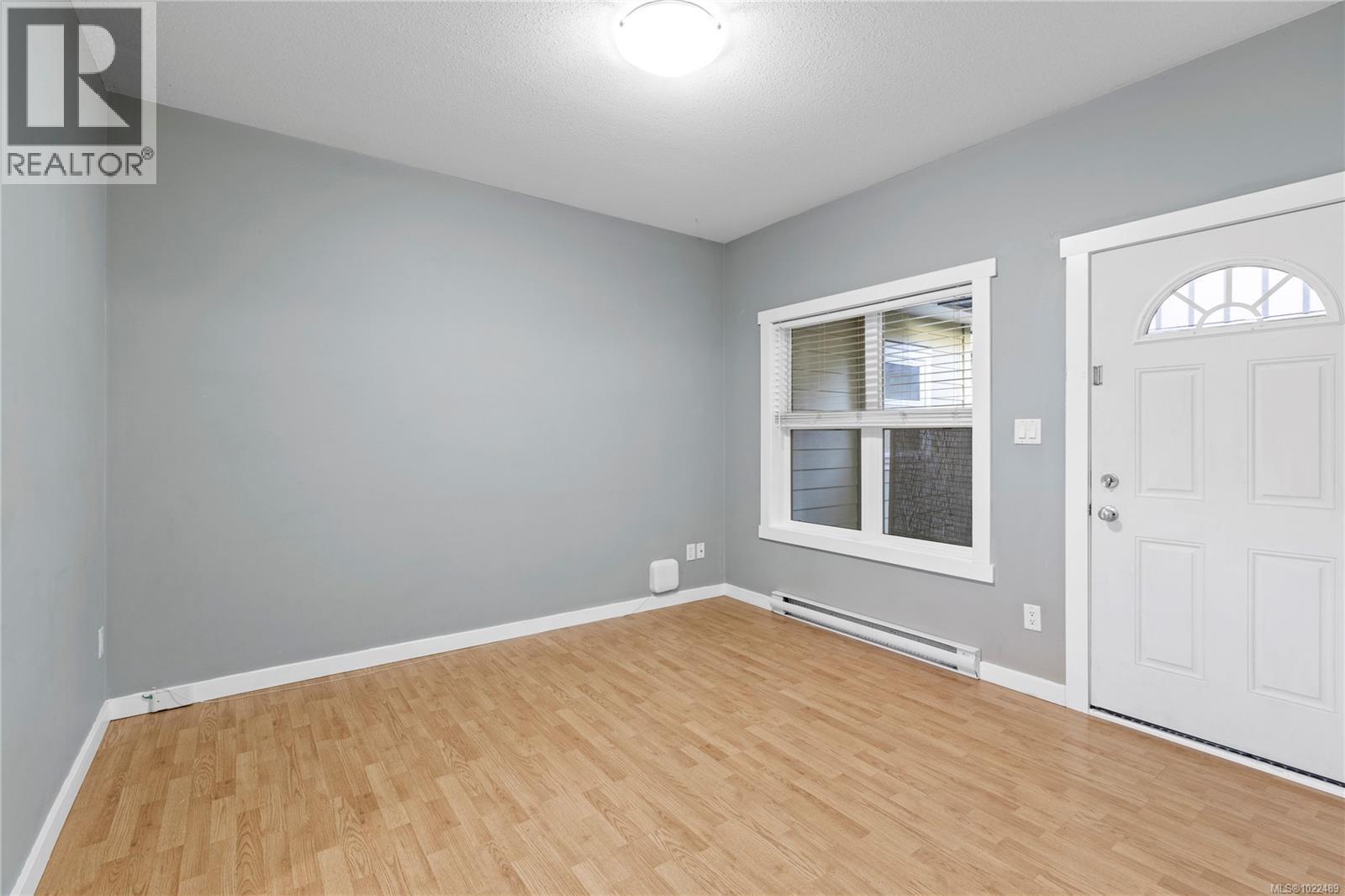 102 582 Rosehill St, Nanaimo