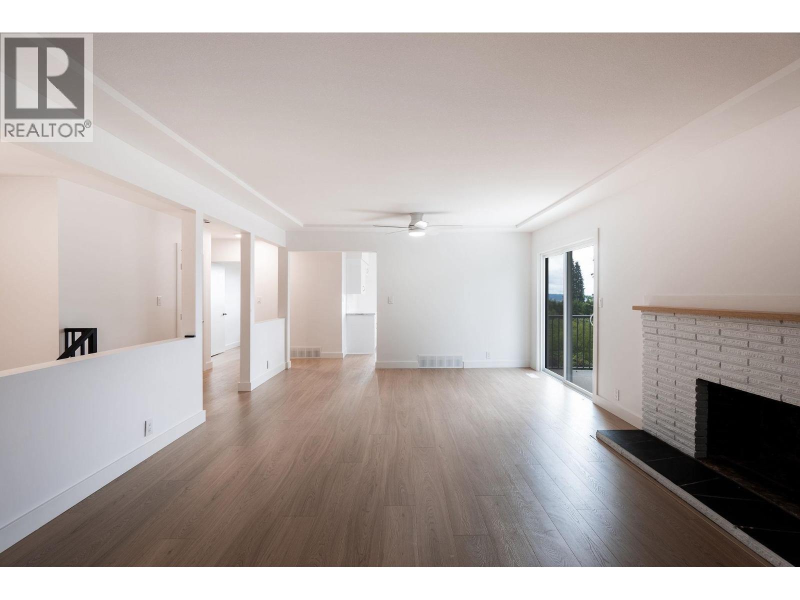 1410 DANSEY AVENUE, Coquitlam