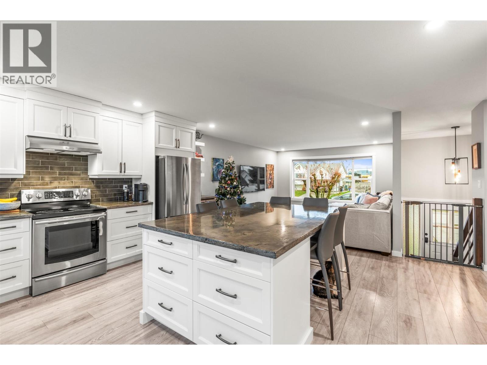 1413 12th Street, Vernon