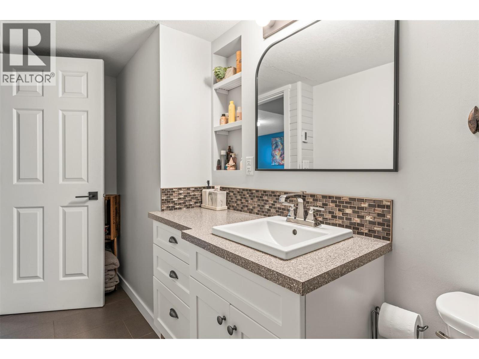 1413 12th Street, Vernon