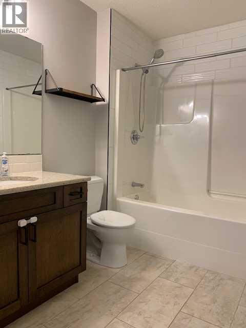 Single Family House for Sale in  Mt Sundial Court W Sunridge Lethbridge 