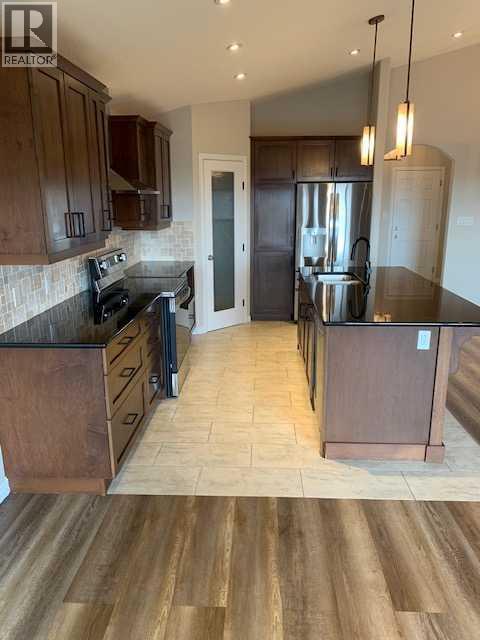 Single Family House for Sale in  Mt Sundial Court W Sunridge Lethbridge 