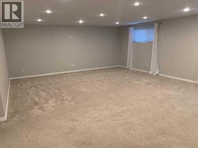 Single Family House for Sale in  Mt Sundial Court W Sunridge Lethbridge 