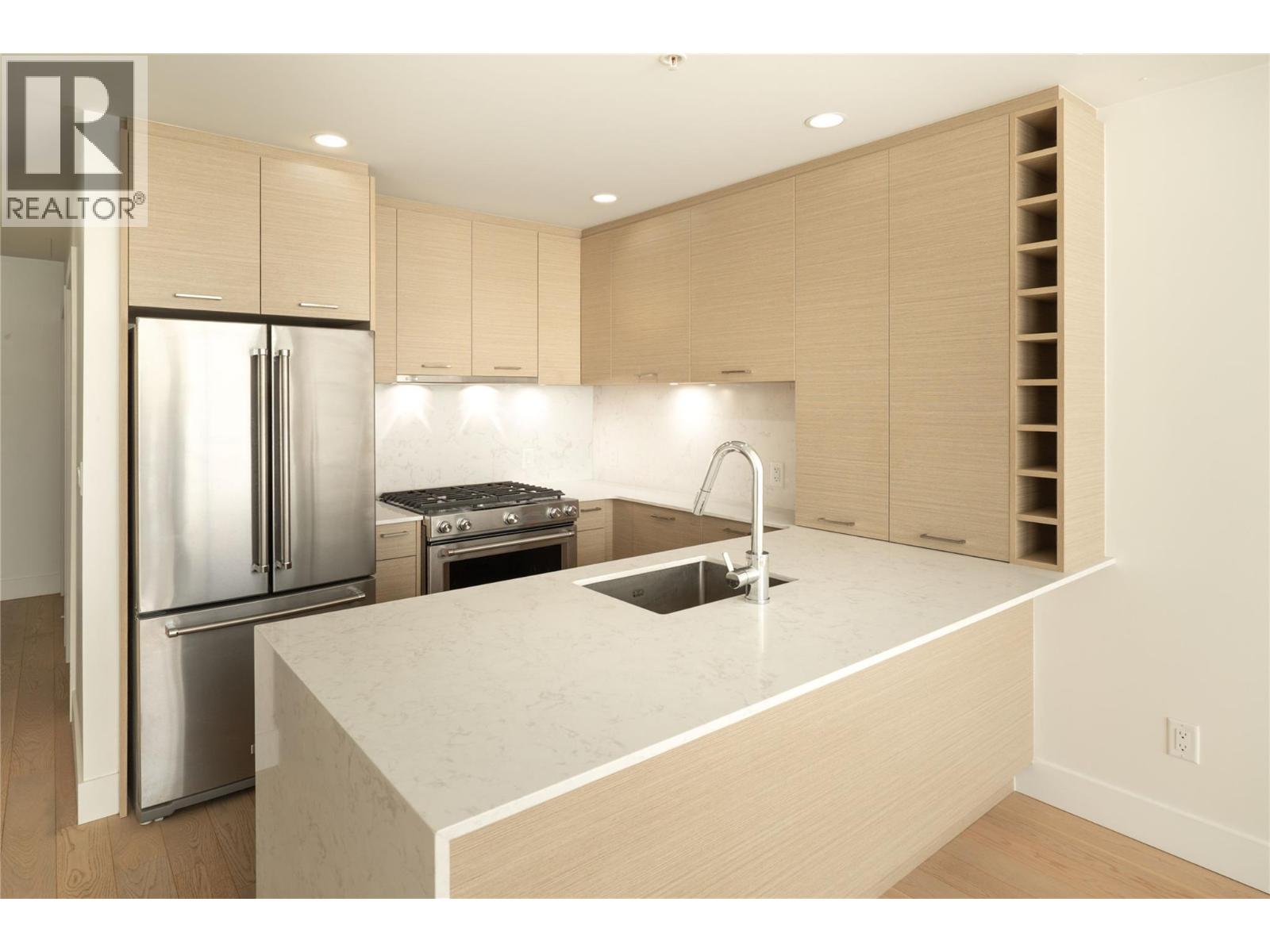 601 1181 Sunset Drive, Kelowna