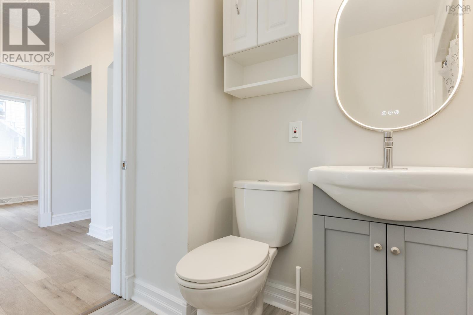 Property 23 of 23 of 66 Woodland Avenue