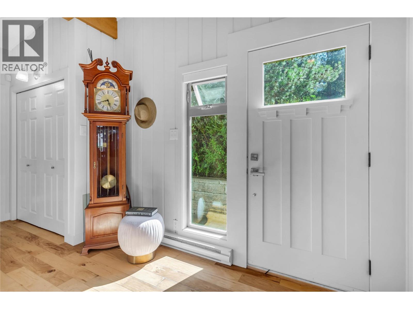 12110 Trewhitt Road W, Lake Country