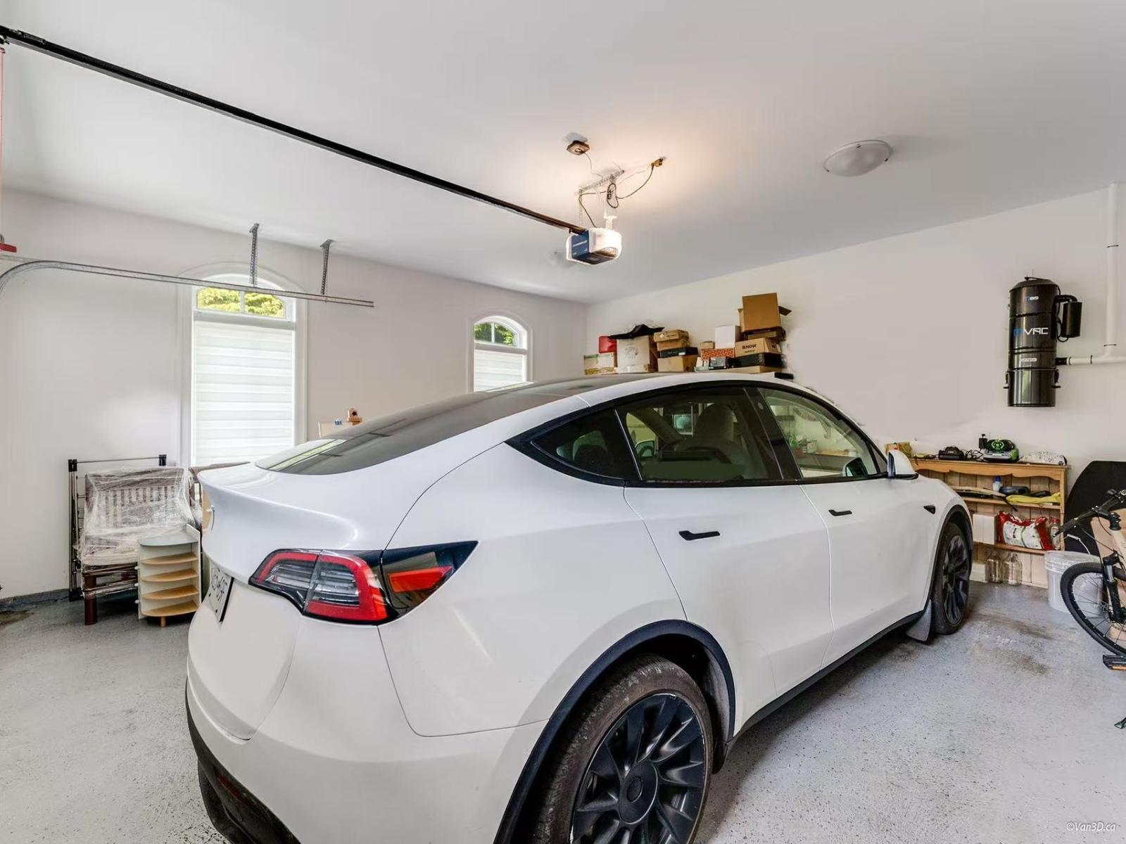 2340 CHRISTOPHERSON ROAD, Surrey