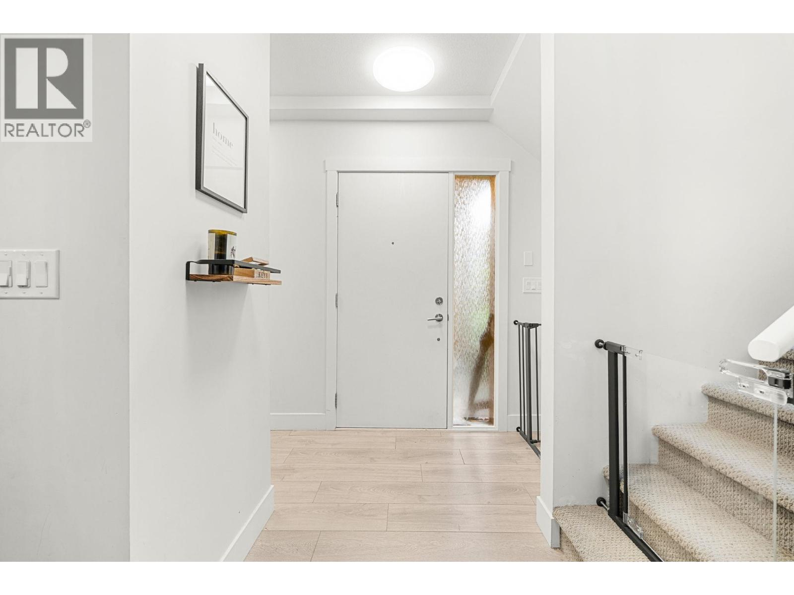 28 70 SEAVIEW DRIVE, Port Moody