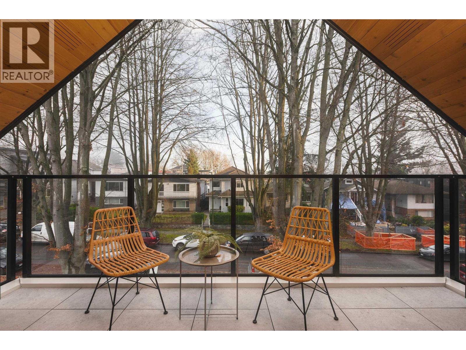 1 58 E 40TH AVENUE, Vancouver