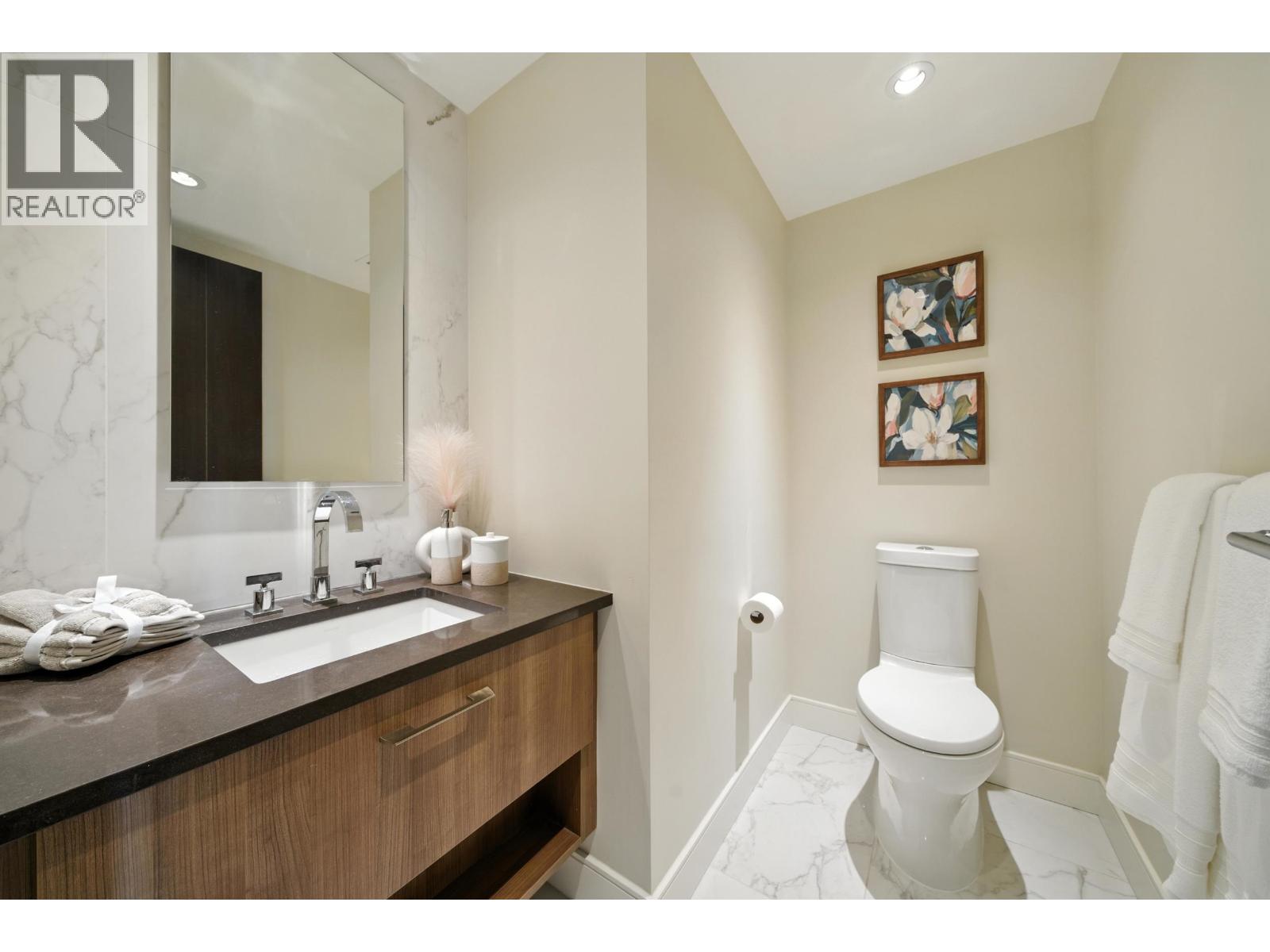 1501 210 SALTER STREET, New Westminster