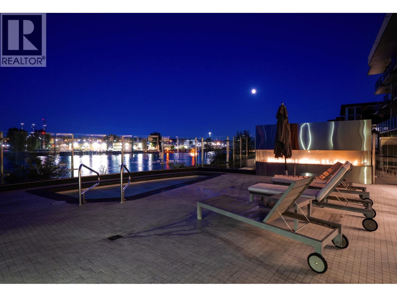 1501 210 SALTER STREET, New Westminster